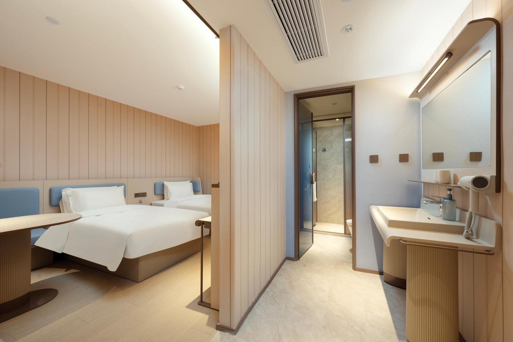 Hanting New International Expo Center Jinxiu Road Shanghai